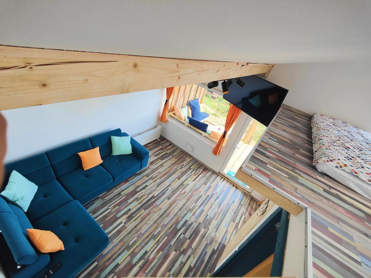 Rainbow Chalet Bran  Bagian luar foto
