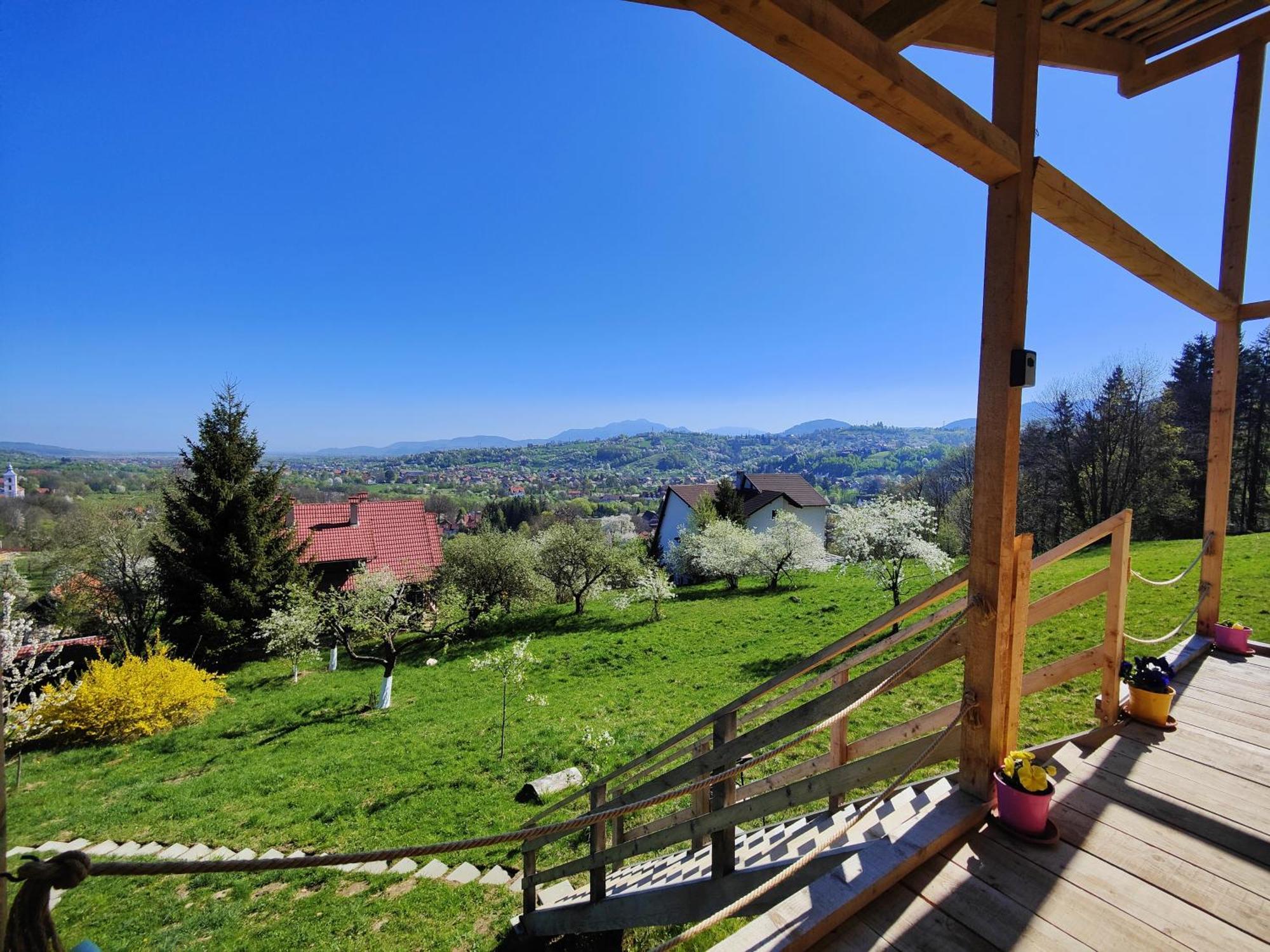 Rainbow Chalet Bran  Bagian luar foto
